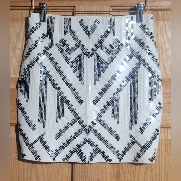 NWT Express Sequin Mini Skirt - Picture 2 of 6